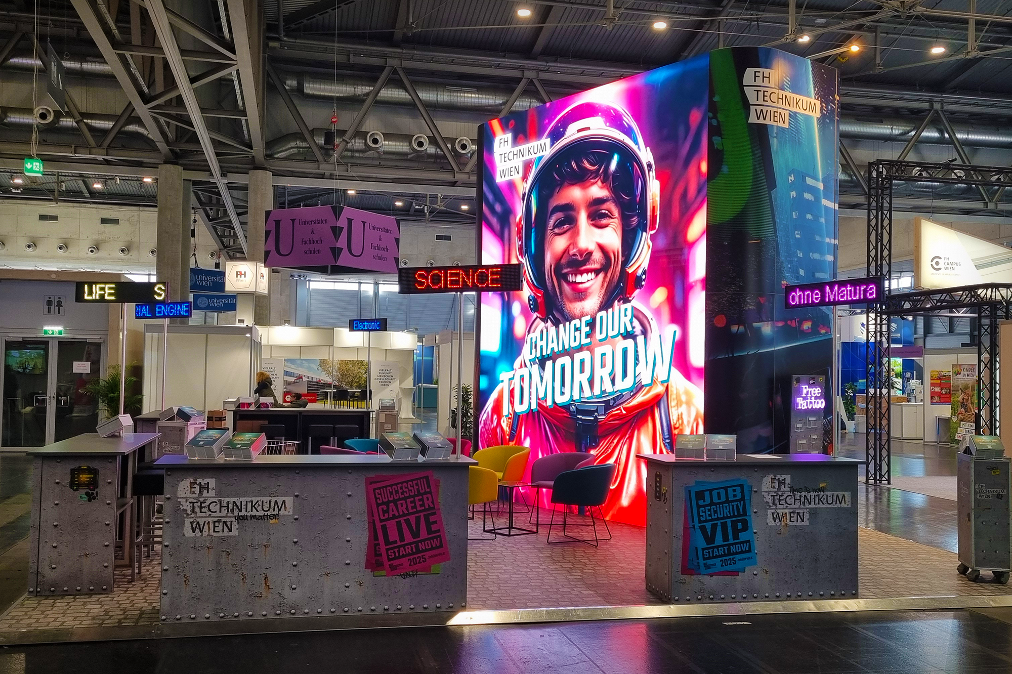 Werbe3 Individueller Messestand mit LED Wand